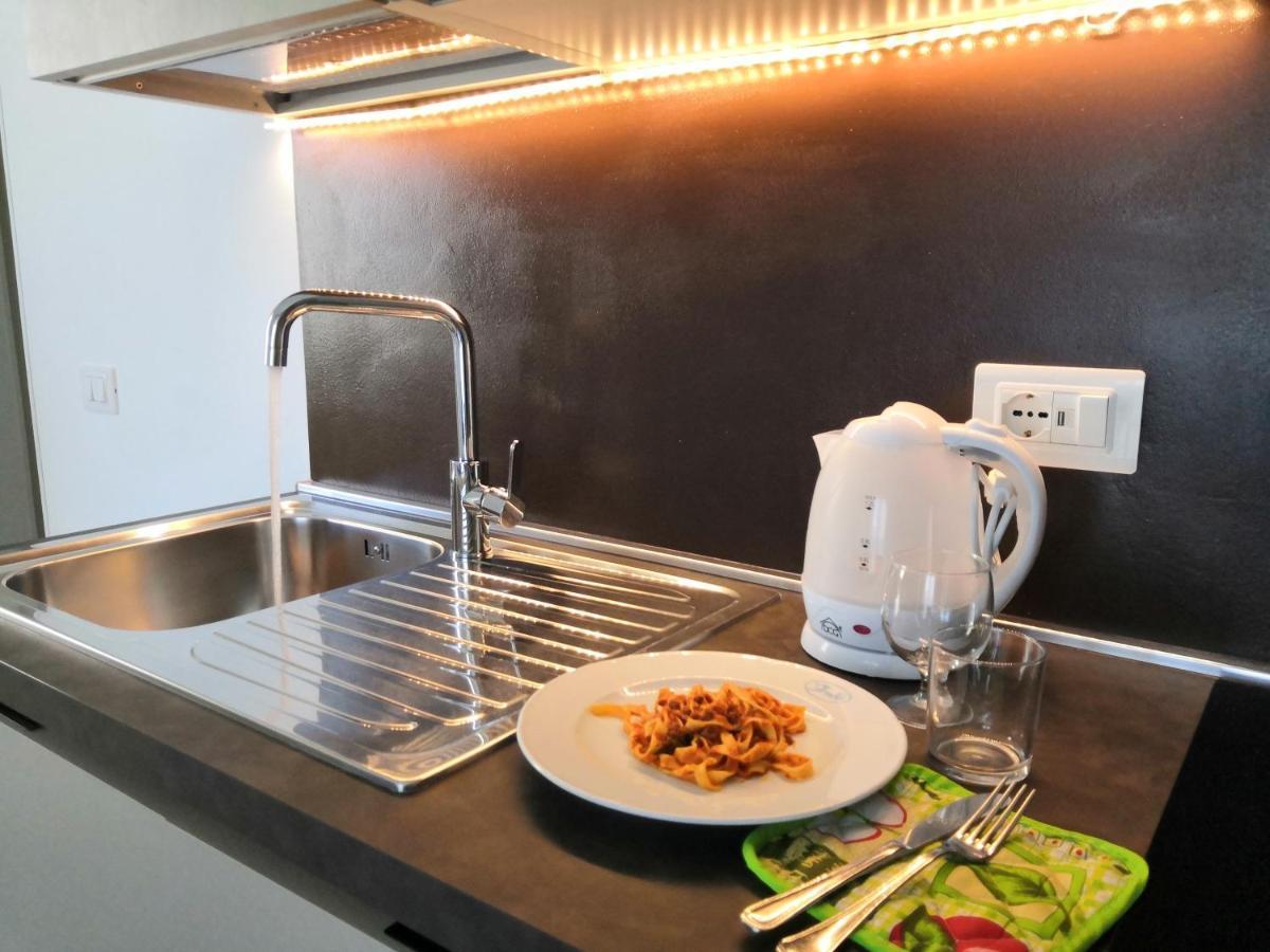 Hotel Iride Suite & Breakfast- Ideale Per Famiglie E Coppie Riccione Exterior photo