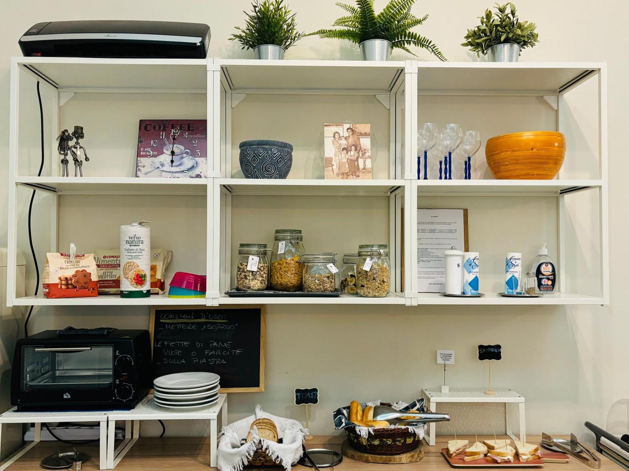 Hotel Iride Suite & Breakfast- Ideale Per Famiglie E Coppie Riccione Exterior photo
